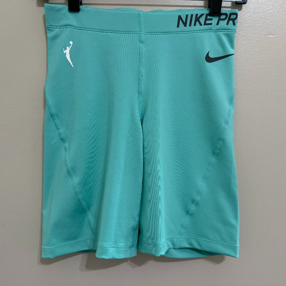 Nike Pro WNBA New York Liberty Team Issue Compression 8” Shorts CW4244-305